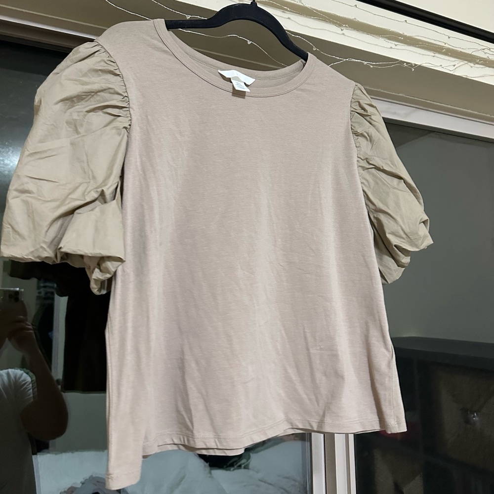 H&M puffer sleeve top